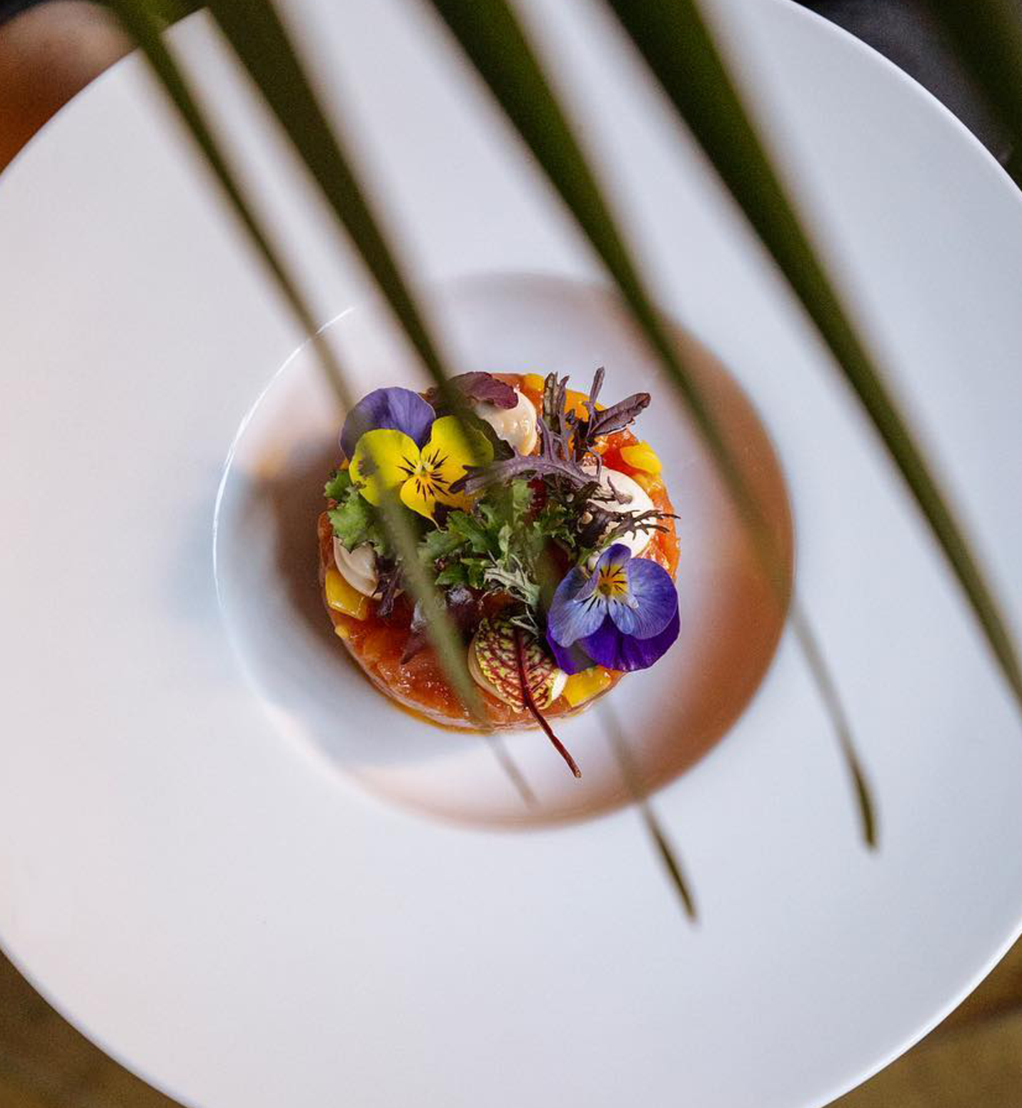 food plate with flowers and leaves