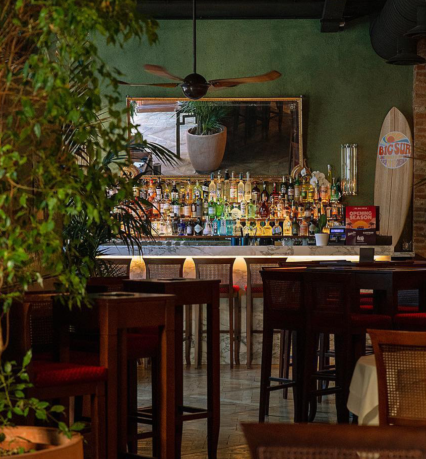 bar